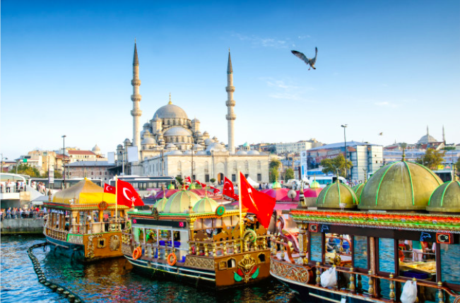 Travel Istanbul to Feel The Old City Soul!
