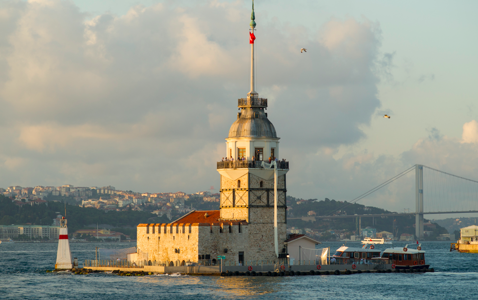 Visit Istanbul While Saving Money!