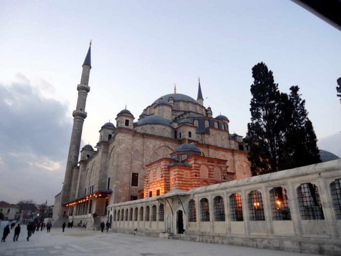 What to Do in Fatih District?